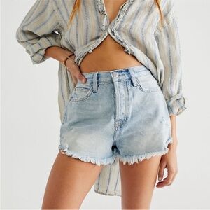 Free People Lasso Jean Shorts Size 29 Fox Trott Light Wash